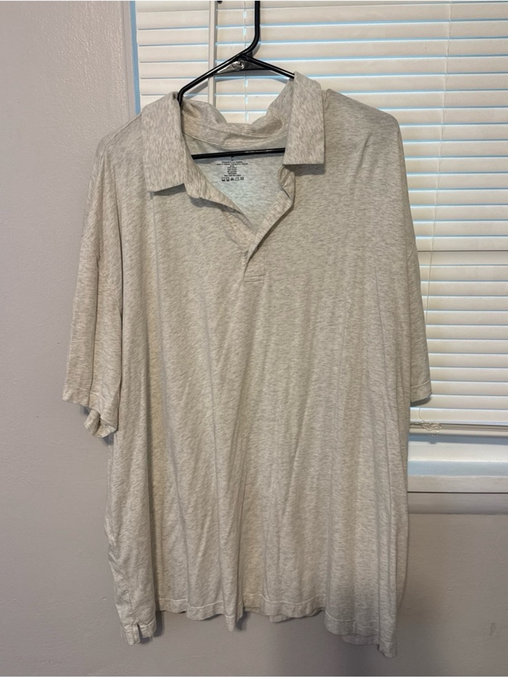 Fabletics Men's Light Heather Beige Polo
